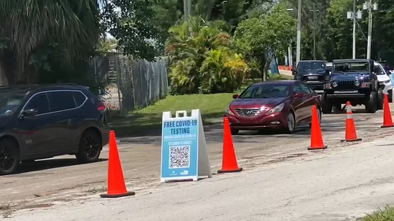 Se registran largas filas en el Tropical Park para hacerse la prueba del coronavirus este domingo