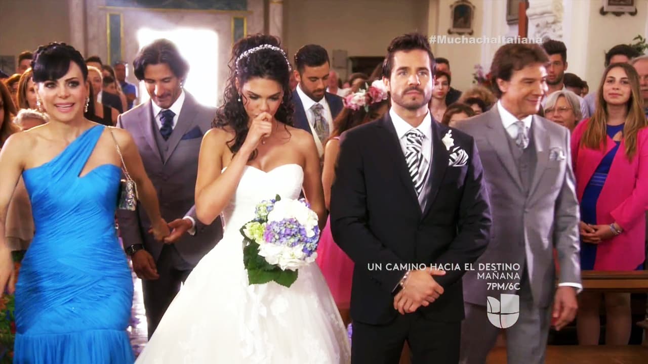 Sí, por fin estás frente al altar al lado de Pedro.