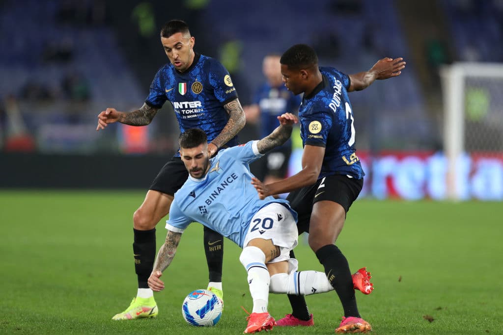 El inter no logró aguantar el ataque de la Lazio y de ir ganando 0-1 terminan cayendo 3-1.