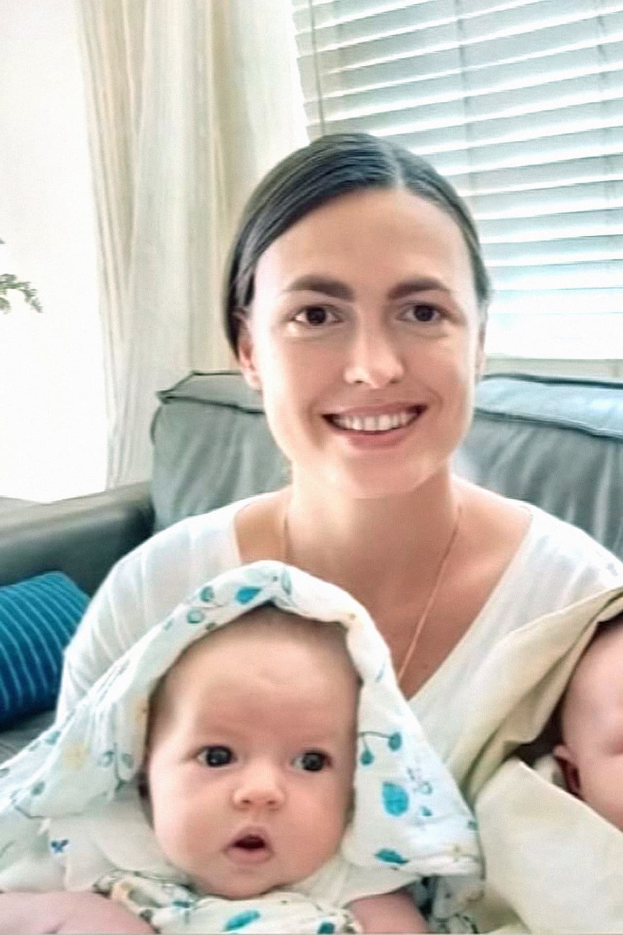 Langford viajaba junto a otros familiares en una de las tres camionetas SUV que fueron atacadas en la madrugada por presuntos grupos criminales, en los límites de Sonora y Chihuahua. Las autoridades federales han dicho que la familia de 
<b>mormones mexicanoestadounidenses </b>quedó casualmente en el medio de 
<a href="https://www.univision.com/noticias/edicion-digital/autoridades-mexicanas-senalan-al-grupo-delictivo-la-linea-como-responsables-del-ataque-a-la-familia-lebaron-video">una violenta disputa de dos organizaciones del narco</a>, aunque miembros de la familia rechazan esta versión y aseguran que el ataque estuvo dirigido a ellos.
<br>