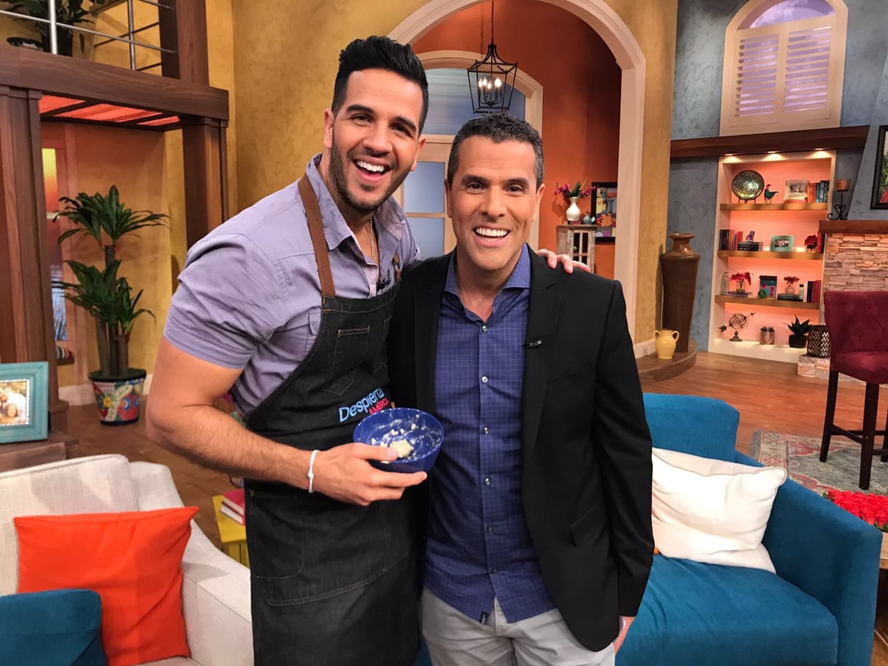 Parece que Marco Antonio Regil no alcanzó desayuno del Chef Jesús.