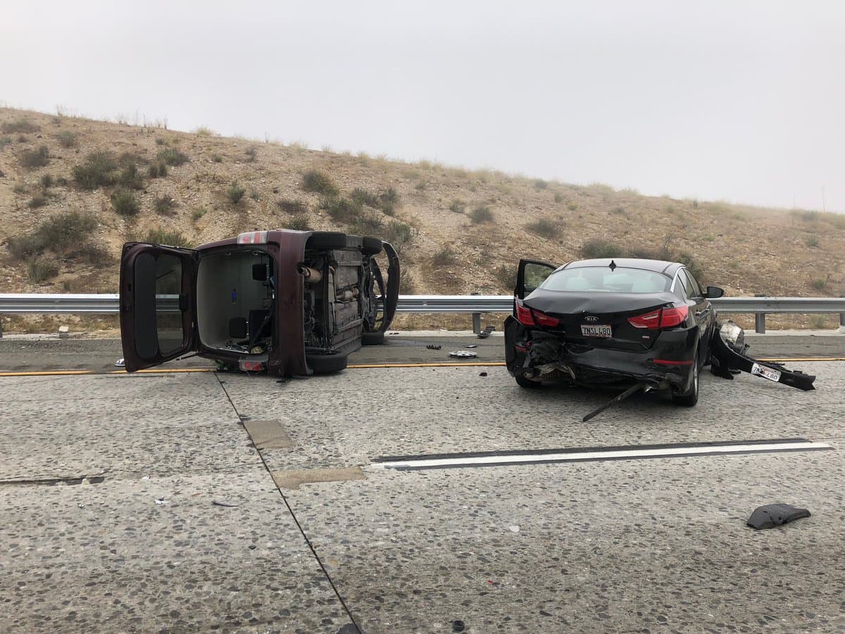 Las autoridades reportaron que en este aparatoso accidente 17 personas resultaron con lesiones de menores a moderadas.