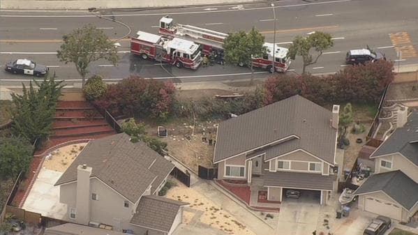 Choque de un camión en una casa de San José deja un muerto