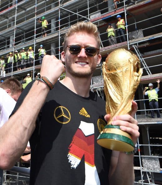 15. ANDRÉ SCHÜRLE. El delantero alemán fue un 30.4 por ciento arriba: de 28.5 a 38.2 millones de dólares.