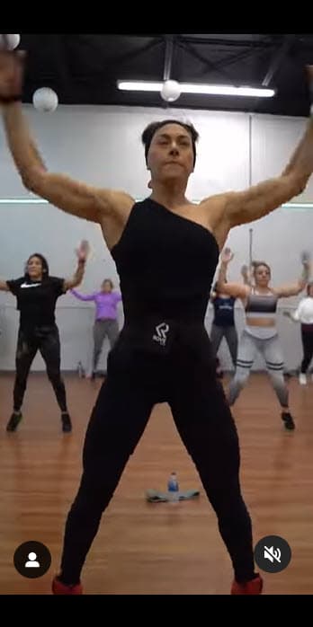 Ahí también se ha iniciado como instructora fitness y cada sábado lidera una clase grupal.
<br>