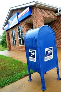 Miles de habitantes de Chicago están furiosos porque hace un mes no reciben el correo
