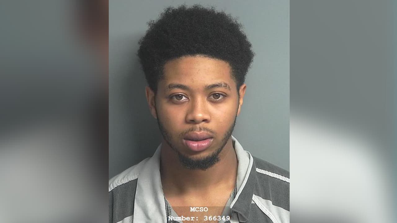 Jeff IV Johnson, enfrenta cargos de agresión agravada con un arma mortal.