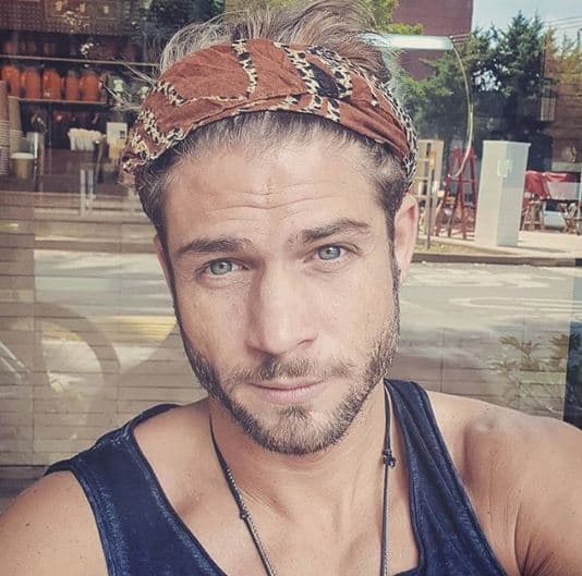 Aunque ambos ya aseguraron que se están conociendo, este fin de semana el actor de origen argentino sorprendió a sus seguidores al publicar su primera imagen en compañía de Marimar Vega.