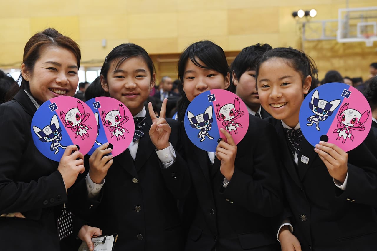 El comité organizador ya presentó en abril de 2016 el logotipo elegido para la cita deportiva, tras desecharse el emblema inicialmente seleccionado por su supuesto plagio.