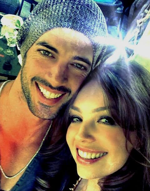 <b>9.- Que su regreso a las telenovelas sería con William Levy.</b>
<br>
<br>Tras 16 años de ausencia en los melodramas, Thalía ha manifestado su deseo de volver con un proyecto que le permita continuar con sus labores, pero que le dé gusto al público. En una entrevista con Mara Patricia Castañeda en 2012, dijo: "Los productores me mandan sus guiones, yo les he dicho que me encantaría, pero que sea algo conciso y compacto".