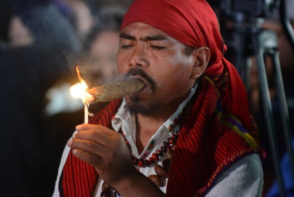 La fiebre apocalíptica fue aprovechada por empresarios y gobiernos para atraer turistas a sitios arqueológicos de México, Guatemala, Honduras, Belice y El Salvador, territorios donde se asentó el imperio maya, una cultura con un vasto legado de conocimientos para la humanidad, ya en decadencia cuando llegaron los conquistadores españoles.