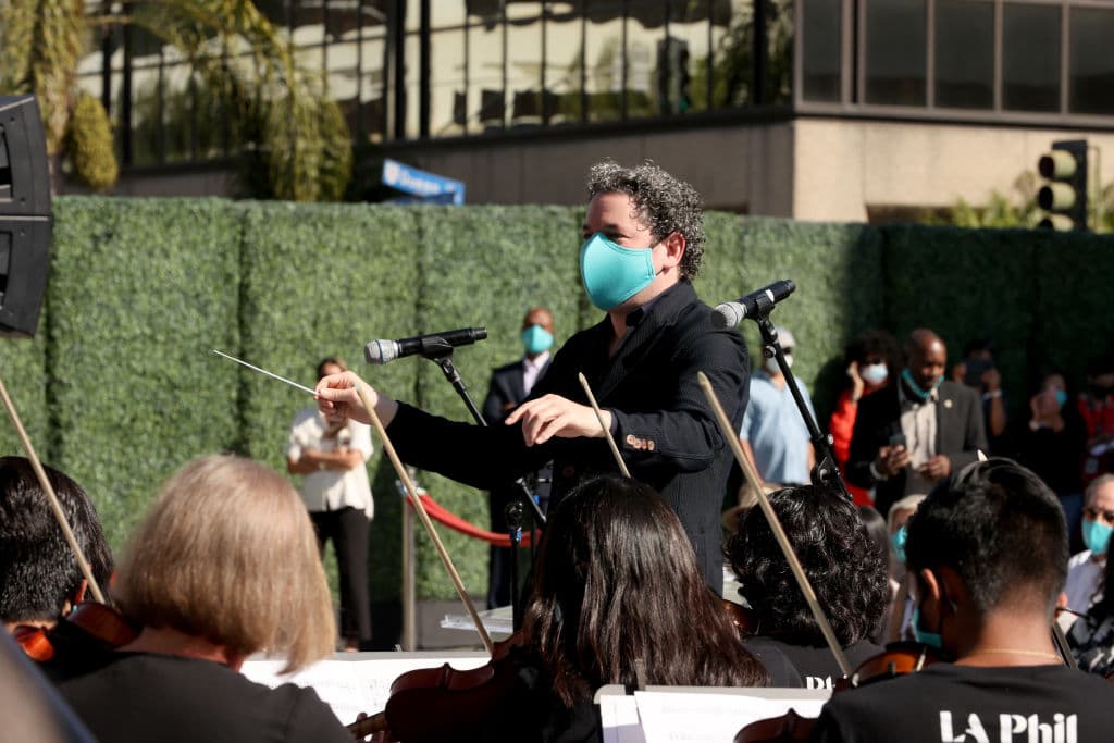 Durante la inauguración de este sábado 16 de octubre, Dudamel dirigió una presentación con jóvenes de YOLA.