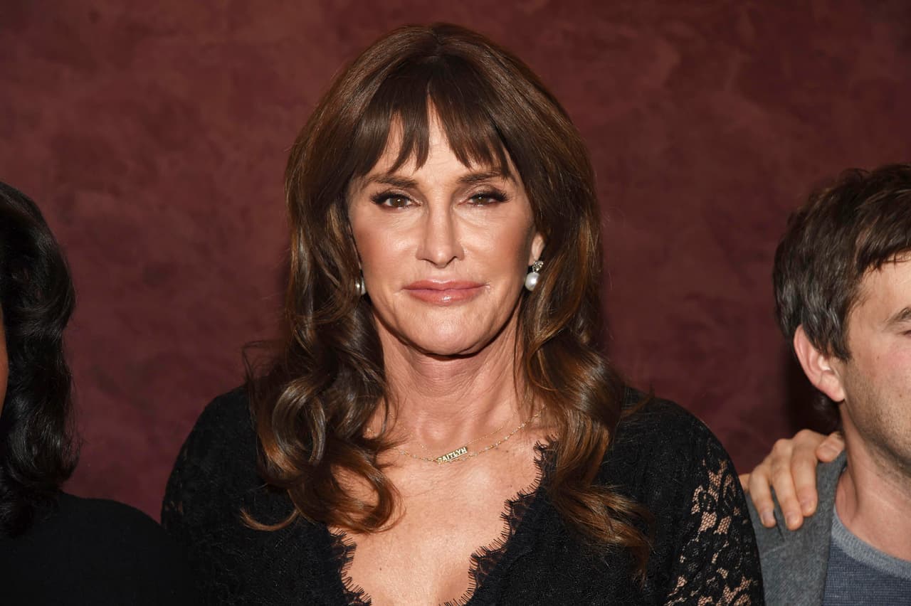 ¡Caitlyn Jenner causó impacto con este atuendo!
