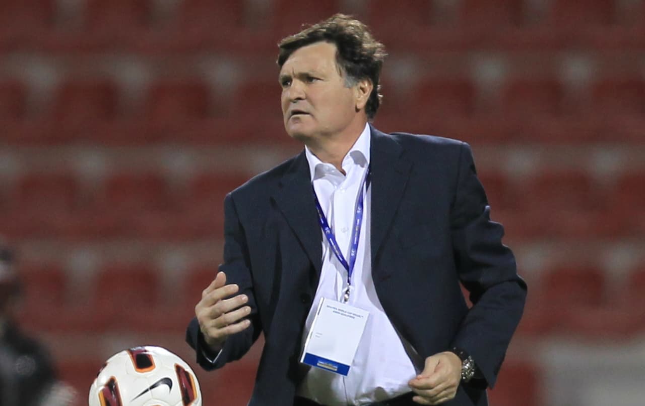 José Antonio Camacho suena para el Tri ante negativa de Bielsa