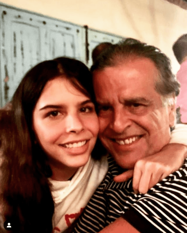 Con sarcasmo, remató diciendo: "Eso les da a las criaturas una gran estabilidad, ¿verdad? Ni modo".
<br>