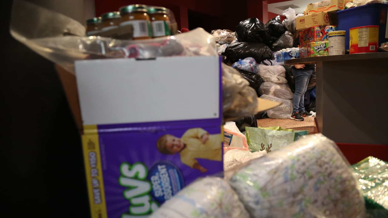 Raúl 'El Pelón', Carla Medrano y El Feo ya están en Texas y quedaron sin palabras por ver el apoyo de todos sus radioescuchas en Dallas.