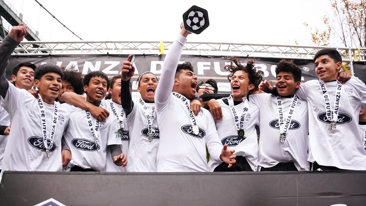 FORD COPITA ALIANZA: DIVERSIÓN Y CAMPEONES EN NYC