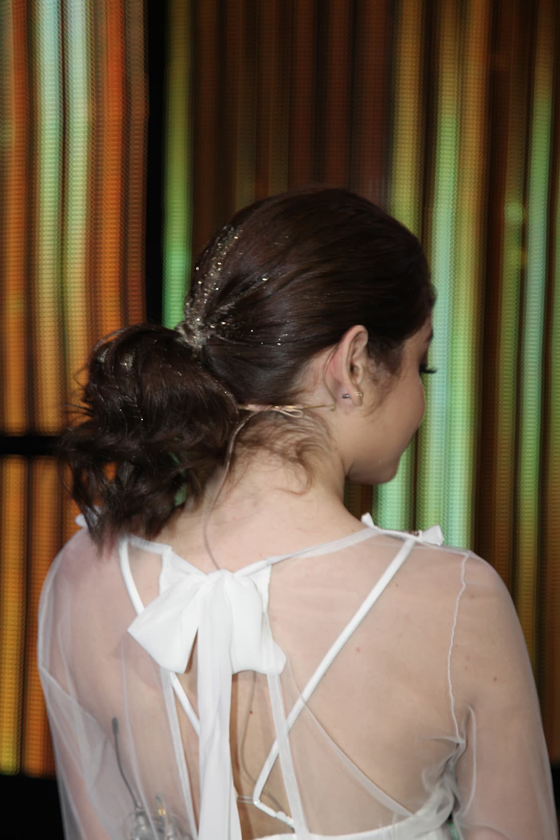 Por eso, esta noche decidió enfrentar aquella crítica: “Como digo siempre, hay que salir de nuestra zona de confort. Entonces, hoy dije: 'me voy a hacer colita'. Y los brillos ahí siguen, los brillos no se van”, agregó.