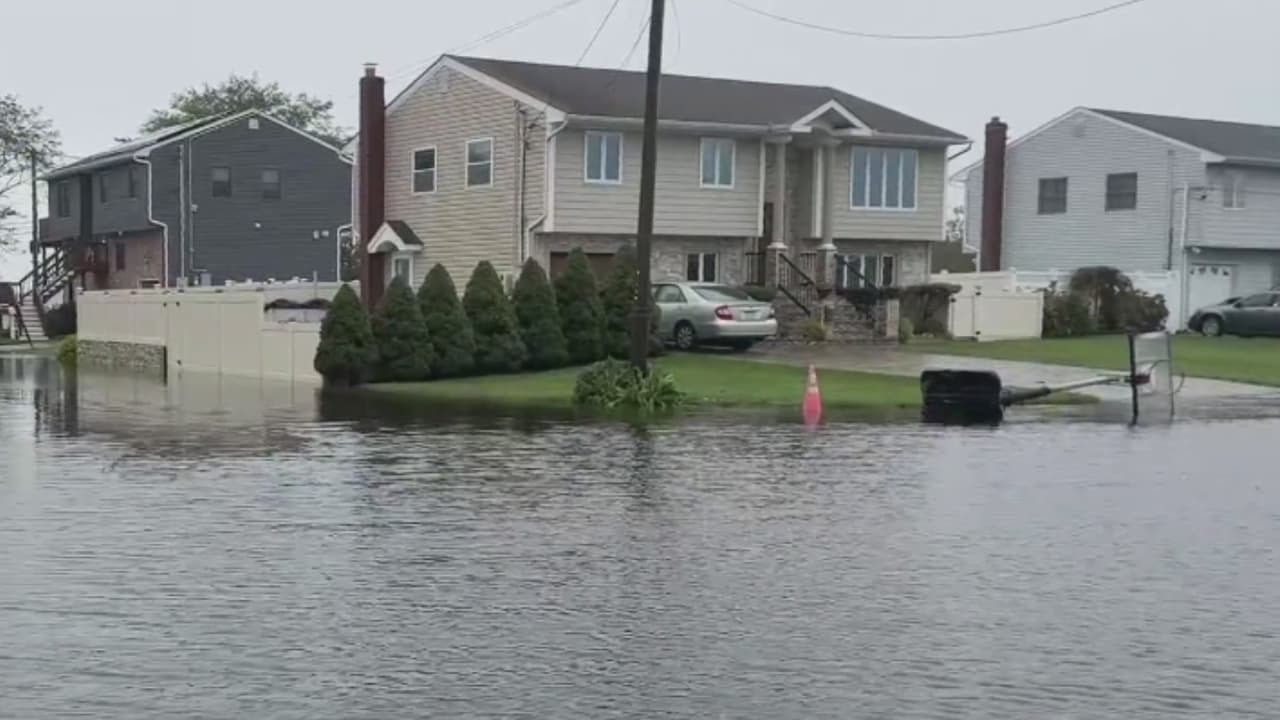Cientos de usuarios siguen sin electricidad en Long Island tras los estragos de la tormenta Nor'easter