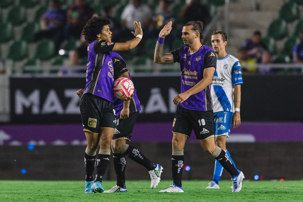 Puebla inauguró la Jornada 1 del Apertura 2022 con goleada en El Kraken ante Mazatlán FC. Los autores de los goles poblanos fueron Romero, Aristeguieta, Barragán y Escoto. Mientras que de parte de los locales, Eduardo Bello en dos ocasiones logró recortar distancia.