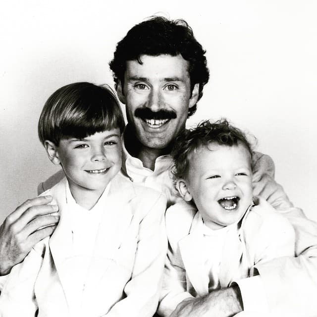 Los hermanos Efron cuando eran bebés.