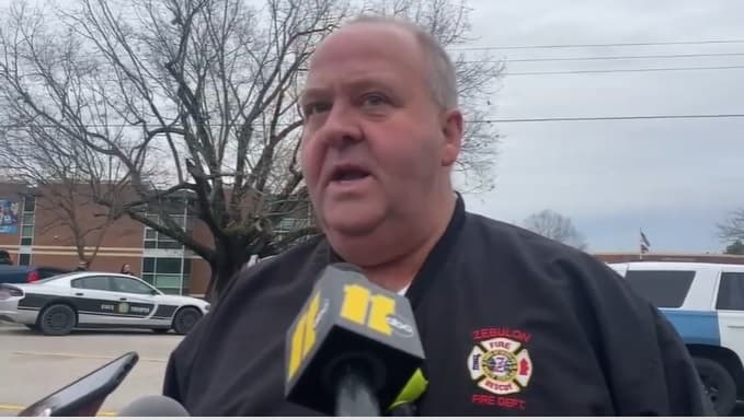 Activan código rojo dos escuelas tras recibir amenazas, una en Zebulon y otra en Raleigh, suman tres casos en la semana