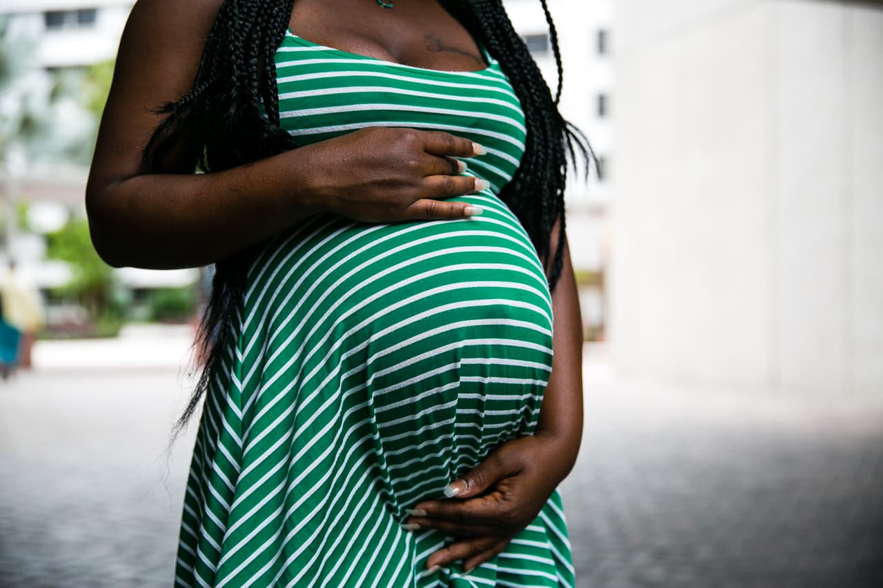 Una mujer embarazada en un centro hospitalario de Miami en su consulta rutinaria, la semana pasada.