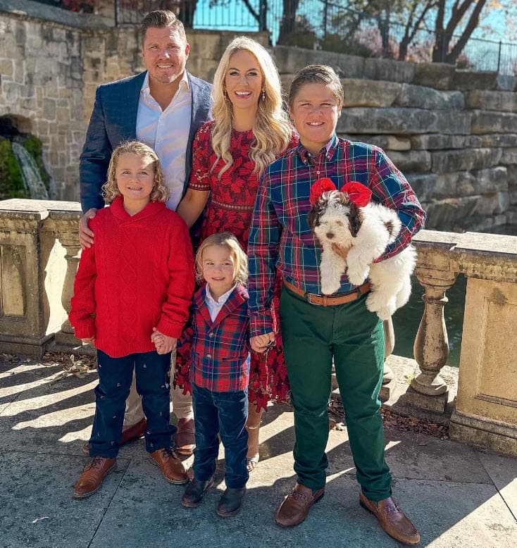 David Walker, Laura Meritt y sus tres hijos.