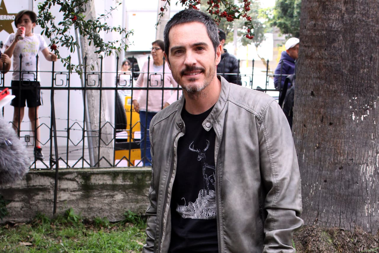 Otro caso es el de 
<b><a href="https://www.univision.com/famosos/mauricio-ochmann-sabe-bien-con-quien-pasaria-los-ultimos-dias-de-su-vida-spoiler-aislinn-derbez-no-esta-en-la-lista-fotos" target="_blank">Mauricio Ochmann. </a></b>
<br>