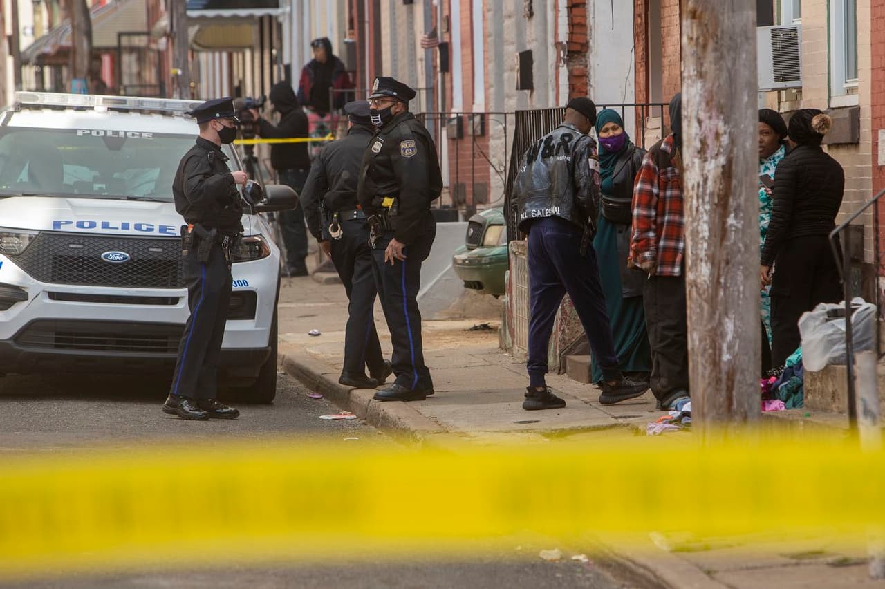 El presidente del Consejo de Hogar y Escuela de Filadelfia dice que un maestro estaba instruyendo a la niña en línea cuando ocurrió el tiroteo.