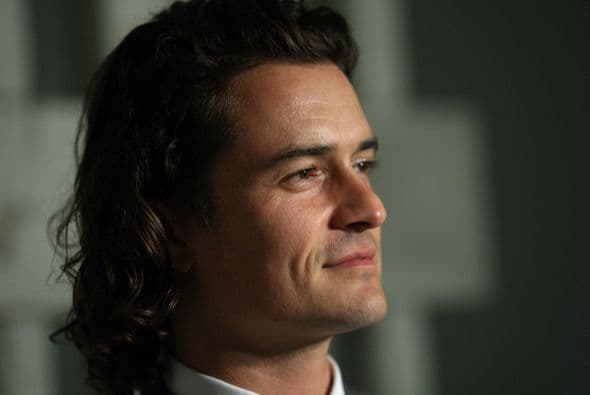 Orlando Bloom - “Si usted tiene hijos que están teniendo dificultades con la dislexia, el mejor regalo que puede darles es el mensaje de que nada es imposible. Junto con la dislexia viene un gran regalo y éste es, la manera en que su mente es capaz de pensar cretinamente”.