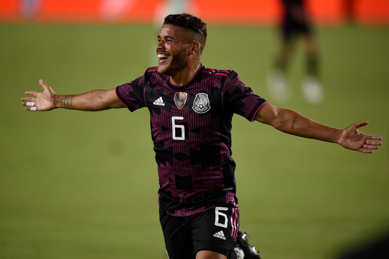 Dos Santos también es un convocado habitual por la Selección Nacional de México.
<br>