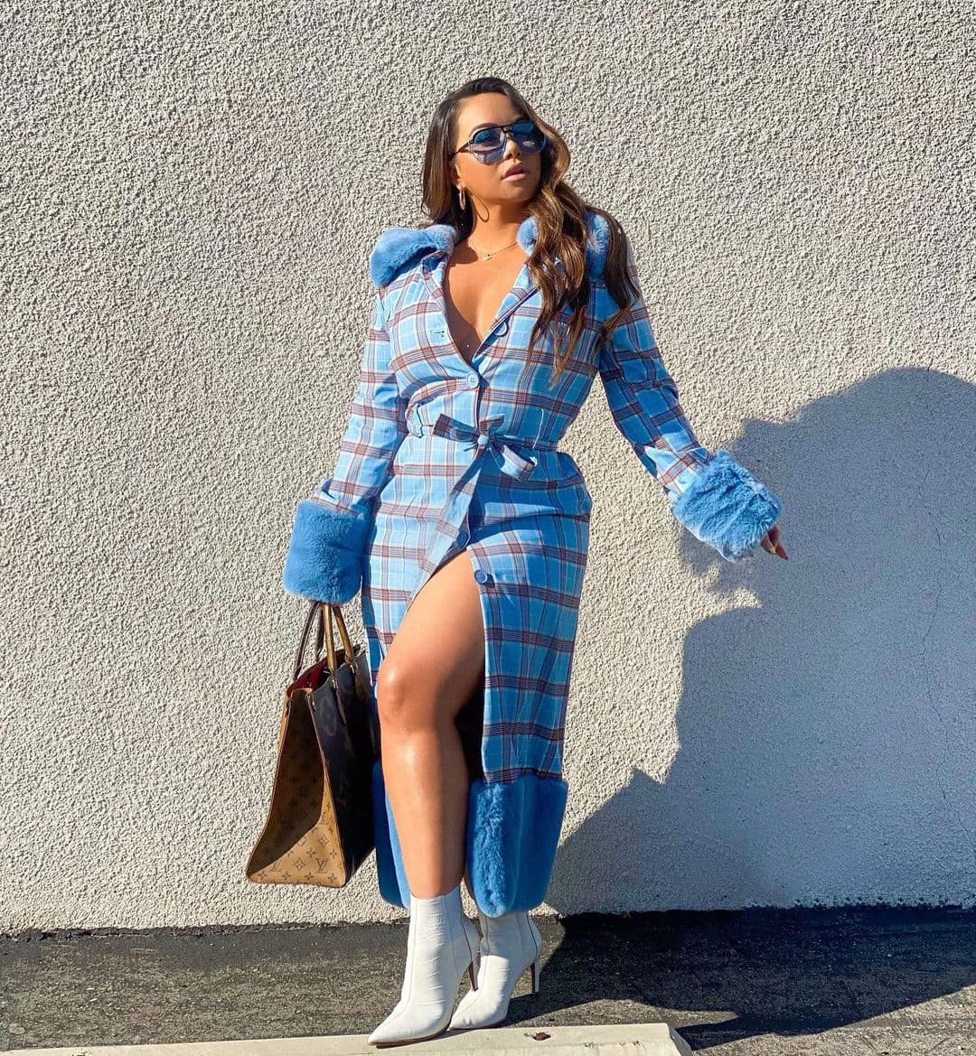 Chiquis Rivera es el retrato viviente de lo sexy que luce una mujer que está feliz en su propio cuerpo.