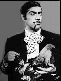 A 100 años de su natalicio, el llamado 'Gallo Giro' del regional mexicano sigue presente en el recuerdo de los amantes del cine y de la música ranchera, y sin duda, su legado continuará por varias generaciones.
<br>
