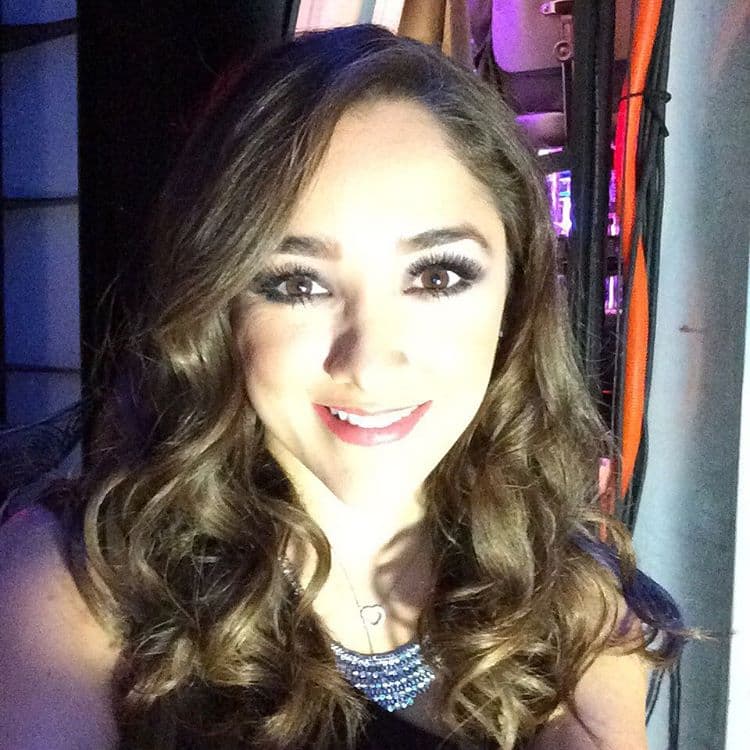 Sherlyn aprovechó para tomarse una selfie.