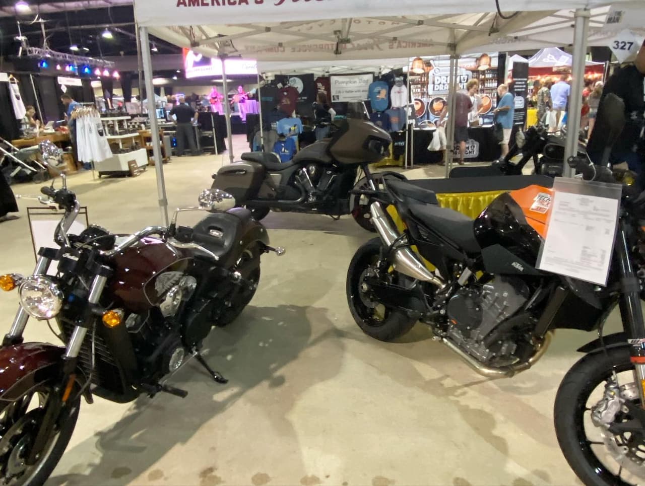 <b><a href="https://manexponc.com/">The Man Expo (del 3 al 5 de junio)</a></b>. The Man Expo ofrece todo lo que un hombre quiere y necesita en un solo evento con nuevas experiencias para explorar. Descubre marcas épicas, simuladores de motocicletas, camiones de comida, experiencias VIP, entretenimiento en vivo, caza, estanque de aletas, vehículos recreativos, parrillas de camiones, productos para barbas, mejoras para el hogar de vida marina, bar de motociclistas, muestreo de cerveza y mucho más.