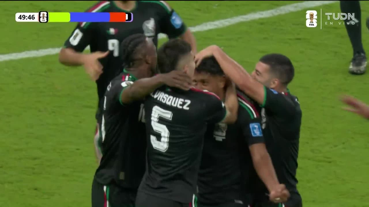 ¡Gol de México! Luis Romo la manda guardar ante una pifia del portero