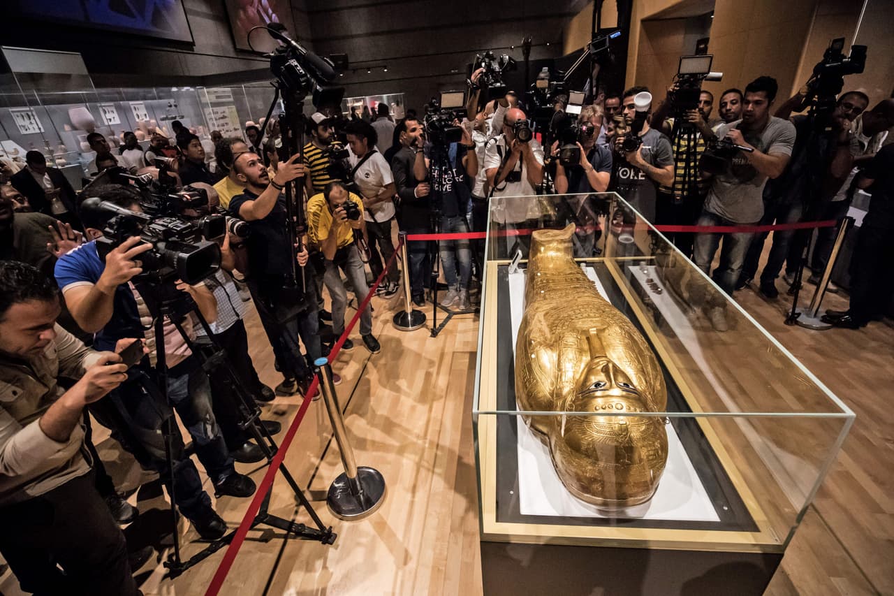 El sarcófago de Nedjemankh es mostrado en 2019 en el Museo National de la Civilización Egipcia en Cairo, tras su repatriación desde Nueva York.