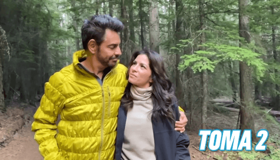 Agregó: "Estoy tan orgullosa de ti amor mío. Felicidades por ese merecido primer EMMY y de lo otro, pues yo ya lo sabía,
<b> para mi tú eres el hombre más sexy del mundo</b> desde el día que te conocí. Te amo", publicó en Instagram.
<br>