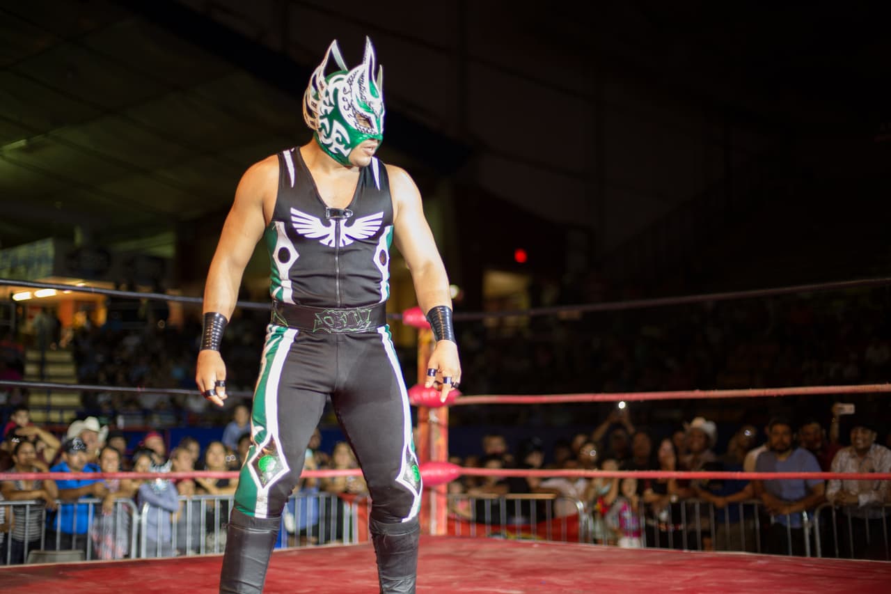 Decenas de asistentes disfrutaron del talento de artistas hispanos en el “Festival de Mayo” en la capital de Texas.