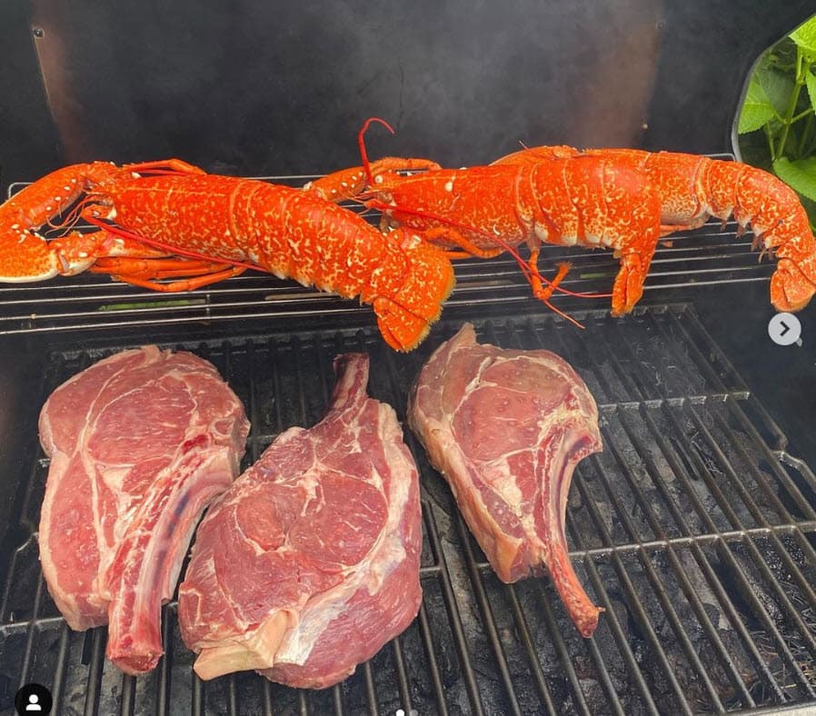 El martes fueron recibidos con una merienda al estilo inglés, según compartió Sebastián Jiménez. 
<br>