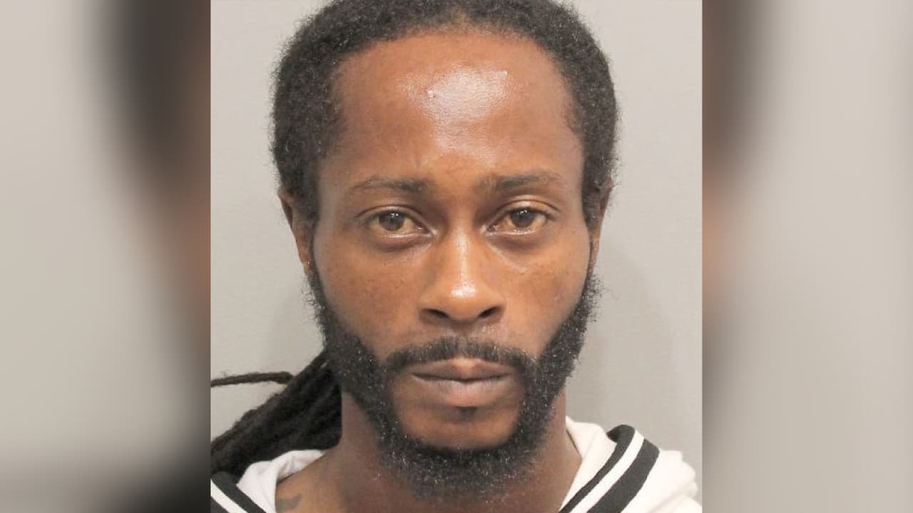 Tiant Devon Charles, arrestado por posesión de sustancias controladas (PCS), de .7 gramos de éxtasis, PG1 / UCW / DUI con contenedor abierto.