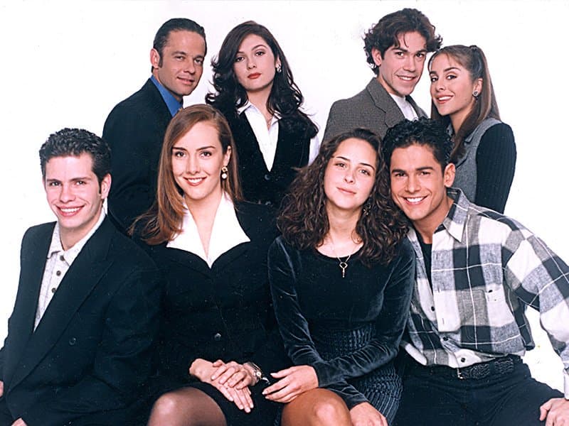 Una vez más es Luis de Llano quien en 1996 llamó a Flavio César
<b> </b>para protagonizar la telenovela 'Confidente de secundaria', pero esta vez 
<b><a href="http://www.univision.com/temas/iran-castillo">Irán Castillo</a></b> obtuvo el papel estelar de esta historia.
