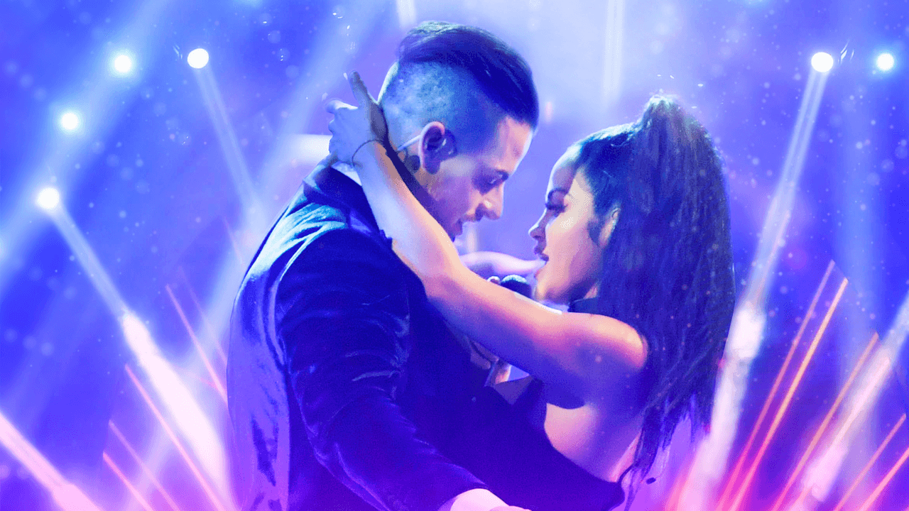 Beso entre Natti Natasha y Casper