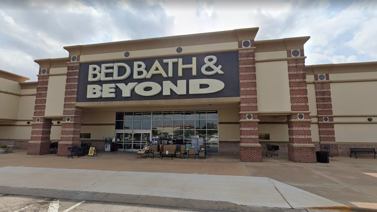 6675 Highway 6 North, Houston. La compañía aseguró que para la mitad de este año ya deberían estar cerradas 40 tiendas en todo el país. Texas, California y Ohio son los estados donde más tiendas de esta empresa se cerrarán.