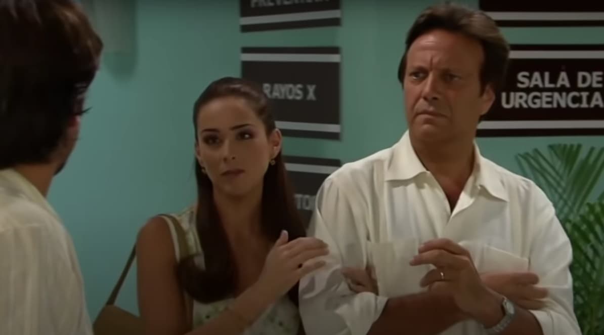 Roberto Vander fue el actor encargado de dar vida al personaje, quien defendía a toda costa a su hija ya que su autoestima no era buena debido a la cojera que tenía.