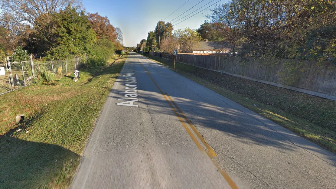 Cierran vía al noroeste de Houston por atropellamiento mortal de un peatón