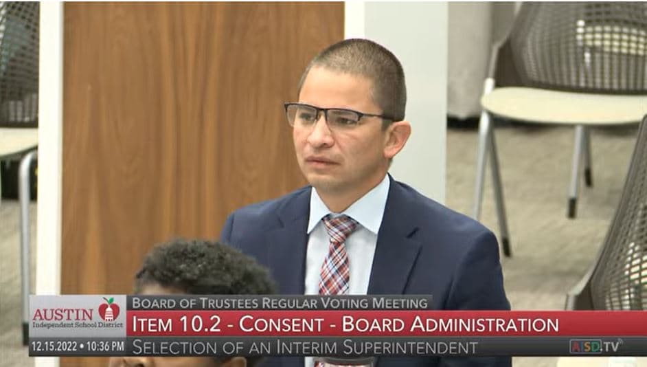 Austin ISD vota de forma unánime el nombramiento de Matías Segura como el nuevo superintendente interino