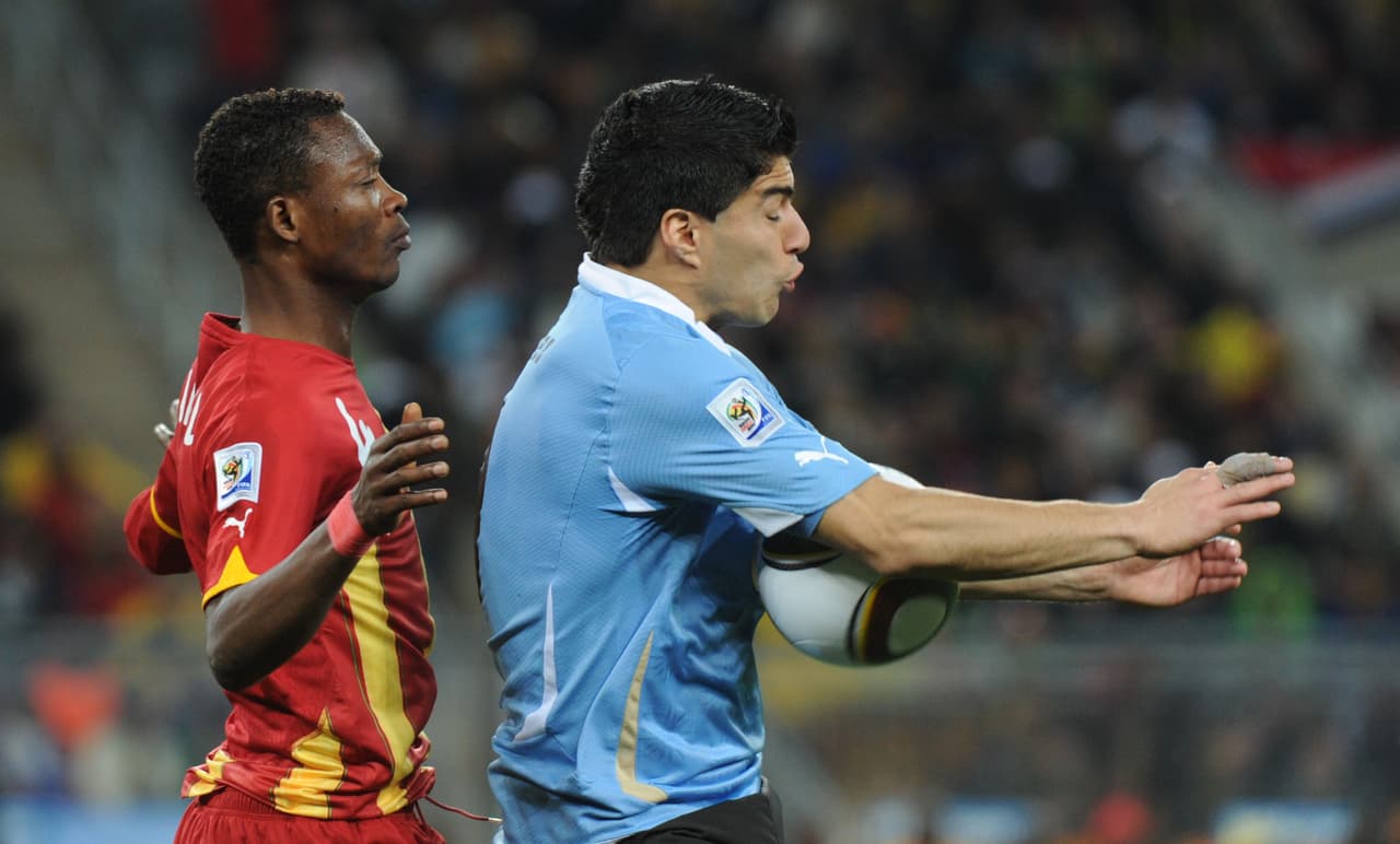 Suárez estuvo activo durante el partido que finalizó en tiempo reglamentario 1-1 y que necesitó de tiempo extra para su definición.