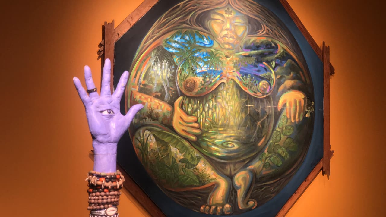 La obra de Lind se caracteriza por la mezcla de colores y texturas.